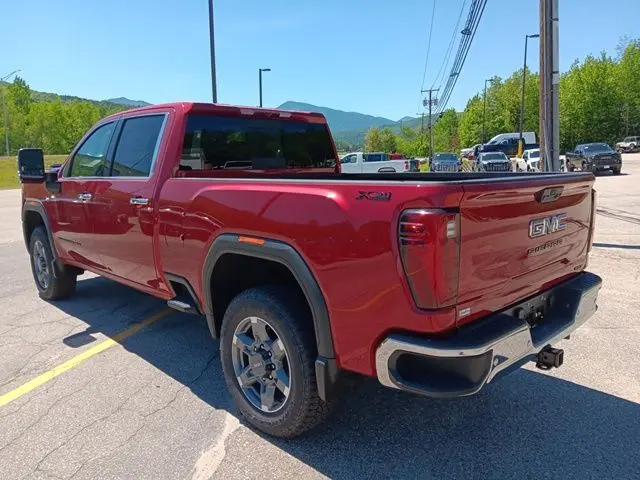 2026 GMC Sierra 2500HD Crew Cab, Standard Bed, SLT, 4WD