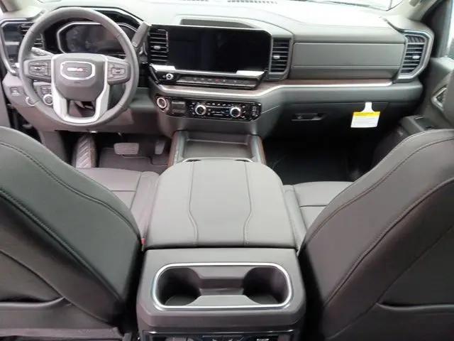 2026 GMC Sierra 2500HD Crew Cab, Standard Bed, SLT, 4WD