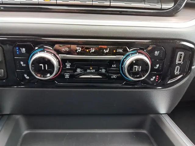 2026 GMC Sierra 2500HD Crew Cab, Standard Bed, SLT, 4WD