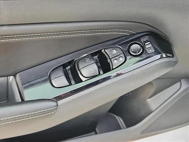 2021 Nissan Altima SL FWD
