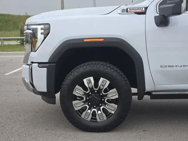 2026 GMC Sierra 2500HD Crew Cab, Standard Bed, Denali, 4WD