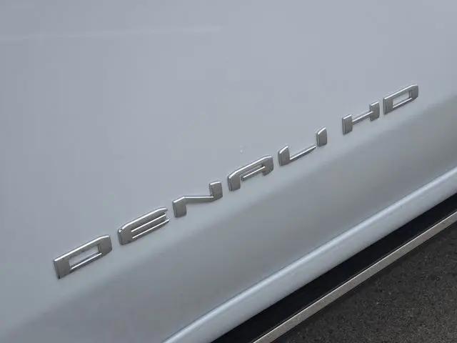 2026 GMC Sierra 2500HD Crew Cab, Standard Bed, Denali, 4WD