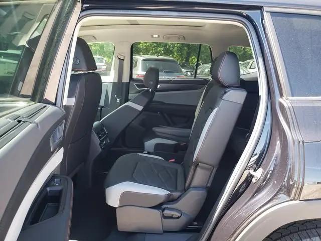 2026 Volkswagen Atlas Peak Edition