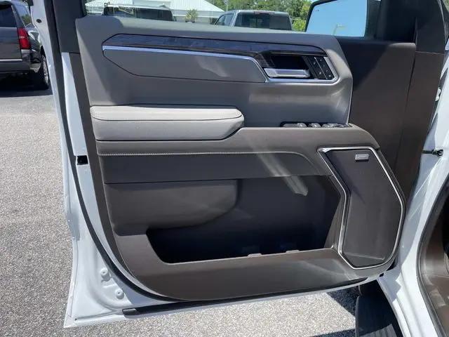 2026 Chevrolet Silverado 1500 4WD Crew Cab Short Bed LTZ