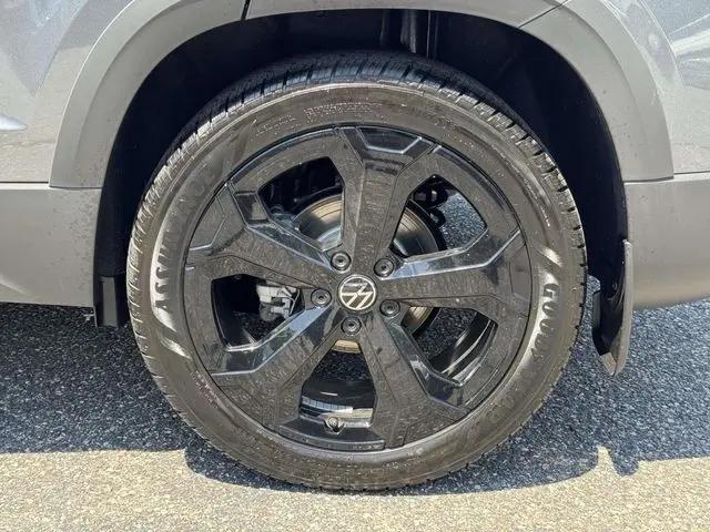 2026 Volkswagen Taos SEL