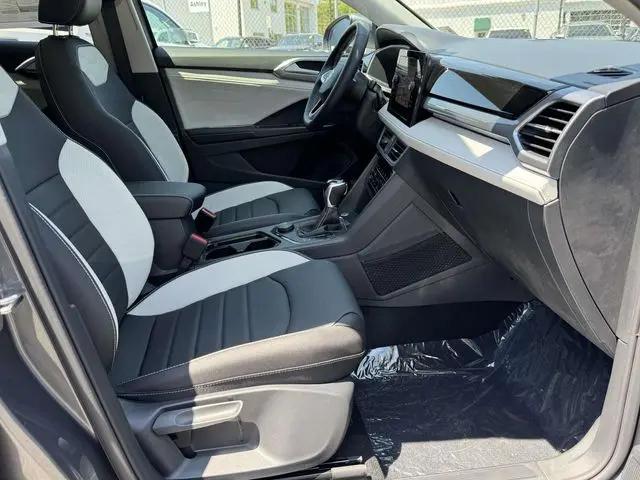 2026 Volkswagen Taos SEL