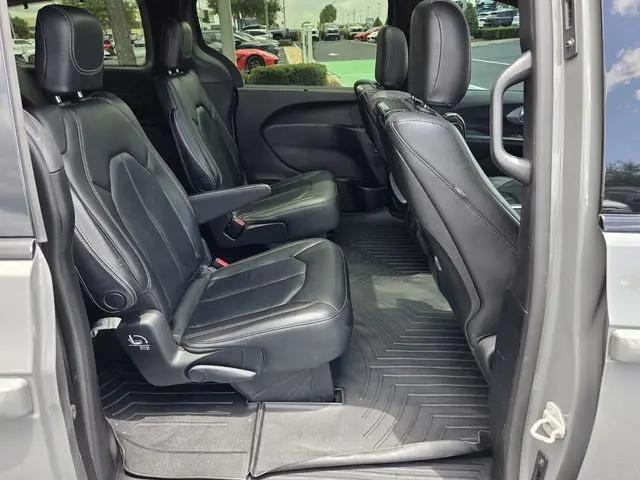 2020 Chrysler Pacifica Touring L Plus