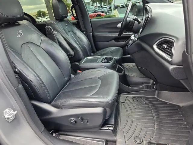 2020 Chrysler Pacifica Touring L Plus