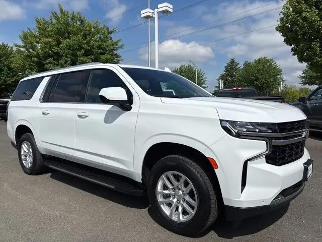 2022 Chevrolet Suburban 4WD LS