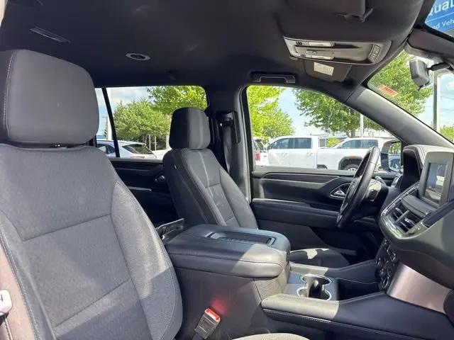 2022 Chevrolet Suburban 4WD LS