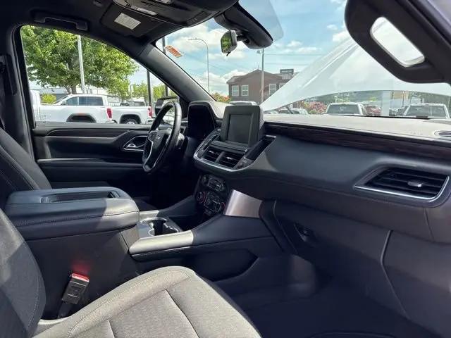 2022 Chevrolet Suburban 4WD LS