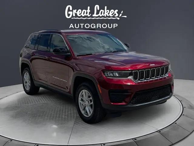 2023 Jeep Grand Cherokee Laredo 4x4