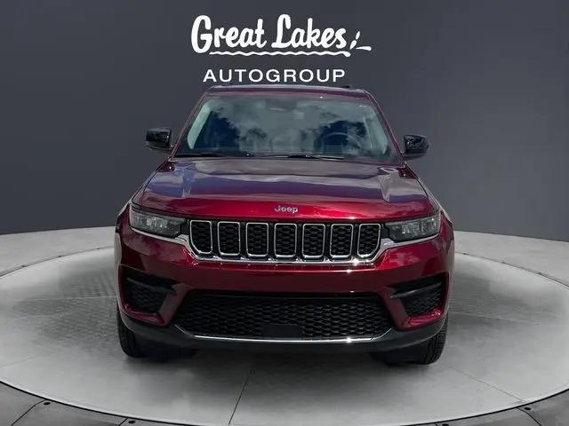 2023 Jeep Grand Cherokee Laredo 4x4