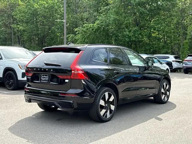 2023 Volvo XC60 Recharge T8 Plus Dark Theme