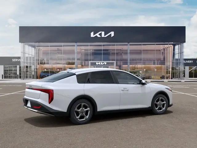 2026 Kia K4 LXS