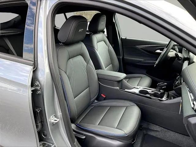 2026 Buick NV Sport Touring FWD