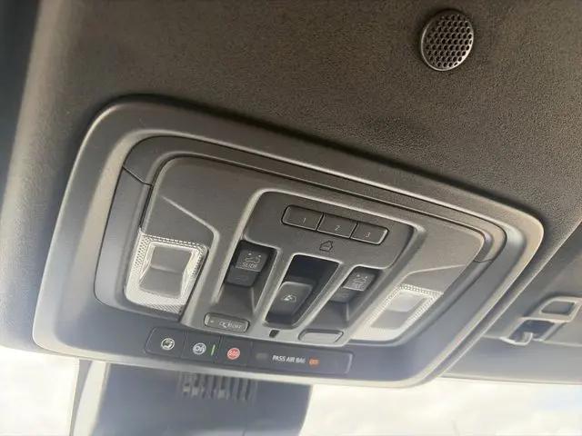 2026 GMC Sierra 2500HD Crew Cab, Standard Bed, AT4X, 4WD