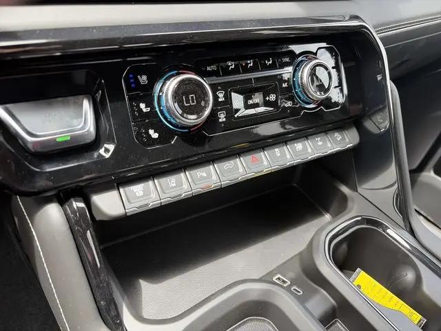 2026 GMC Sierra 2500HD Crew Cab, Standard Bed, AT4X, 4WD