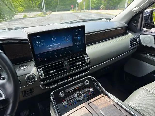 2022 Lincoln Navigator Black Label L