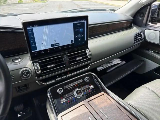 2022 Lincoln Navigator Black Label L