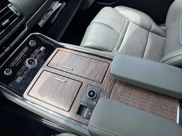 2022 Lincoln Navigator Black Label L