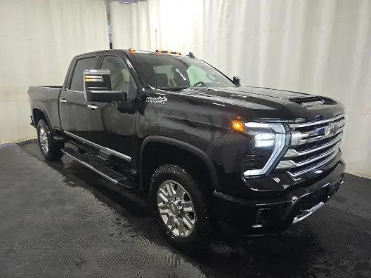 2025 Chevrolet Silverado 2500HD Crew Cab, Standard Bed, High Country, 4WD