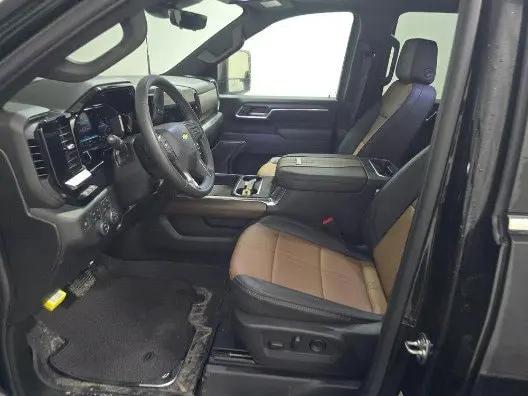 2025 Chevrolet Silverado 2500HD Crew Cab, Standard Bed, High Country, 4WD