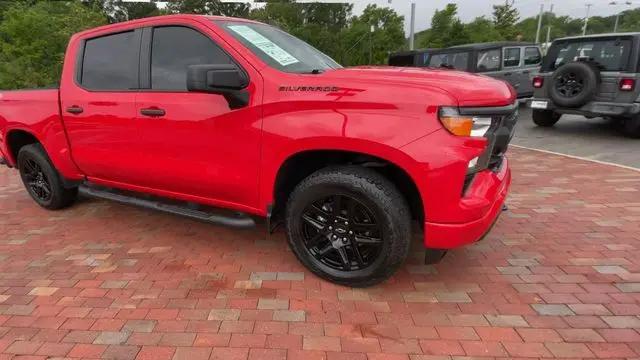 2024 Chevrolet Silverado 1500 4WD Crew Cab Short Bed Custom