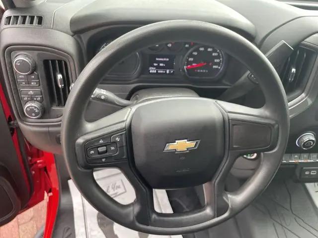2024 Chevrolet Silverado 1500 4WD Crew Cab Short Bed Custom