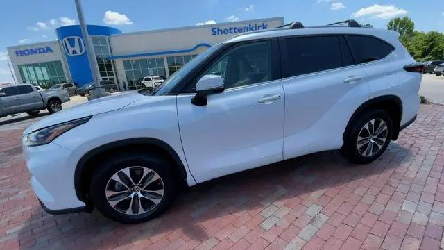 2024 Toyota Highlander XLE