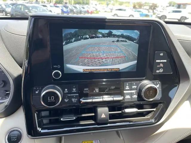 2024 Toyota Highlander XLE