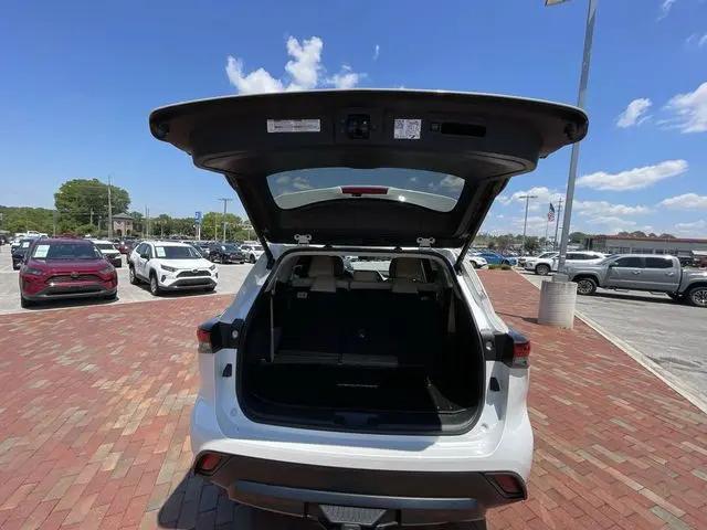 2024 Toyota Highlander XLE