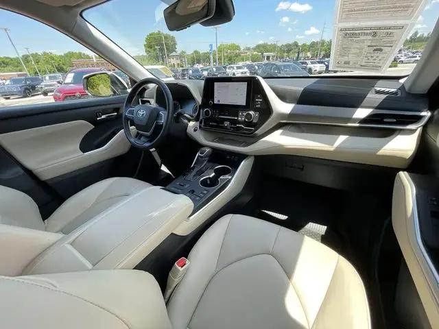 2024 Toyota Highlander XLE