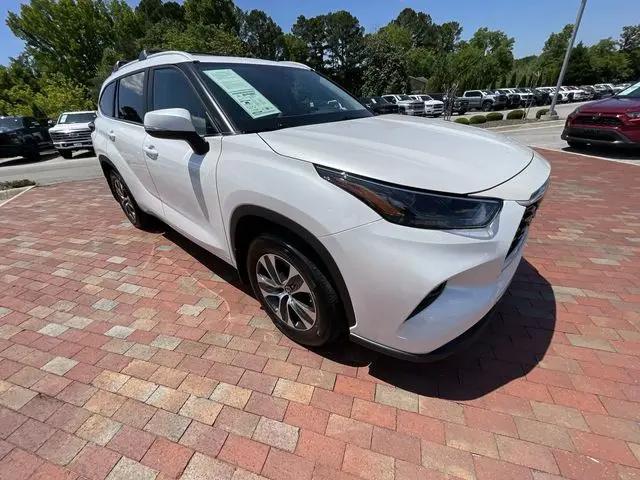 2024 Toyota Highlander XLE