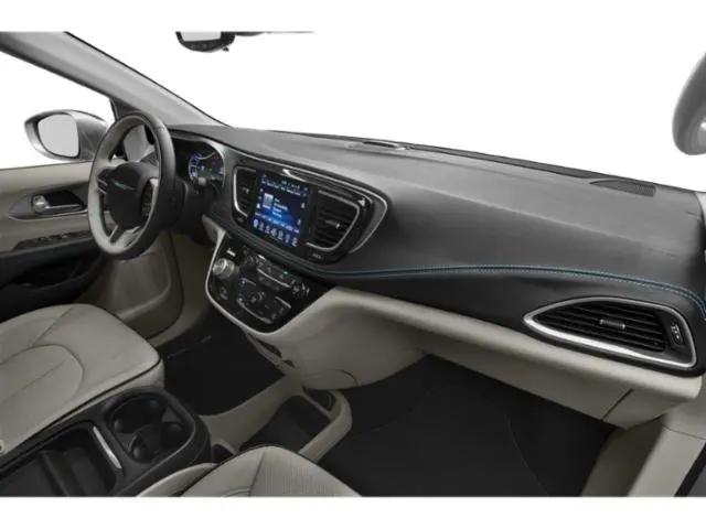 2018 Chrysler Pacifica Hybrid Limited