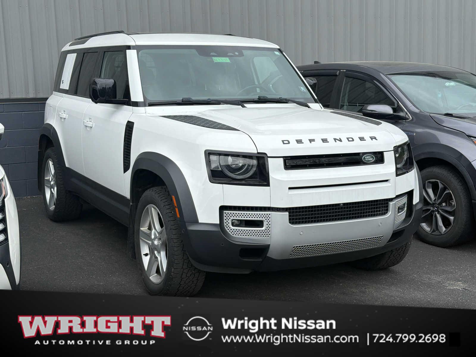 2023 Land Rover Defender SE's photo
