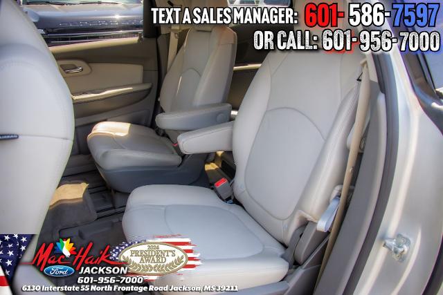 2011 Chevrolet Traverse 2LT