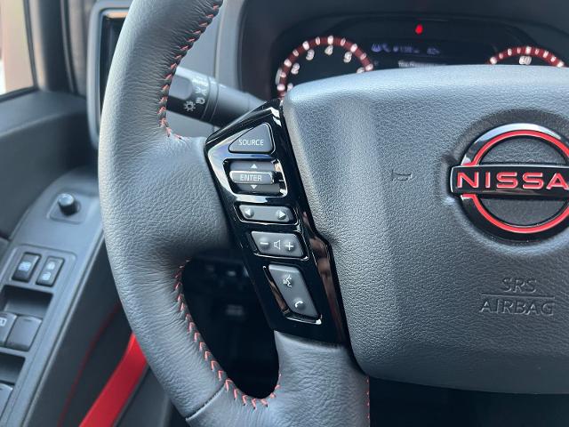 2025 Nissan Frontier Crew Cab PRO-4X 4x4