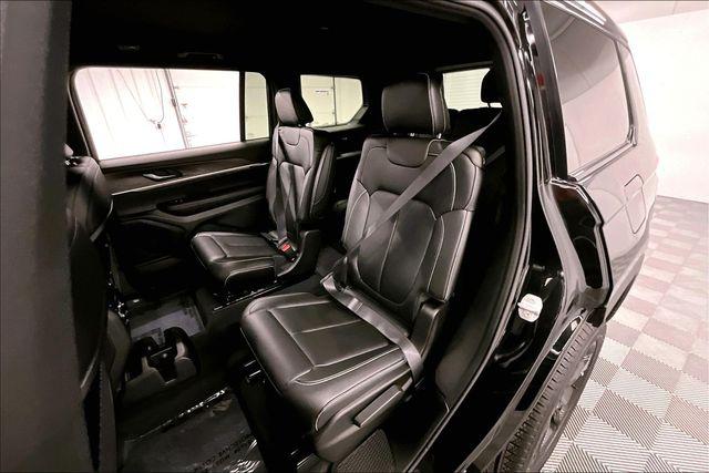 2025 Jeep Grand Cherokee L Limited 4x4