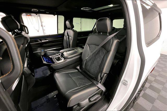 2024 Jeep Grand Wagoneer L Series III Obsidian 4x4