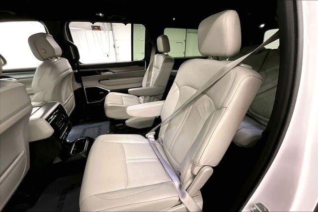 2025 Jeep Wagoneer Series III 4x4