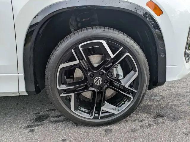 2026 Volkswagen Tiguan SEL R-Line Turbo