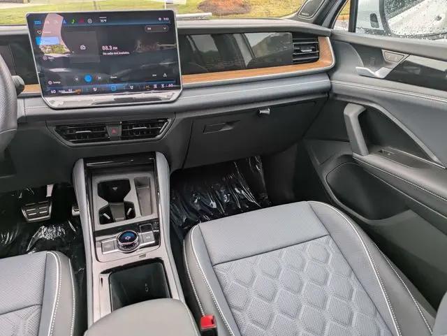 2026 Volkswagen Tiguan SEL R-Line Turbo