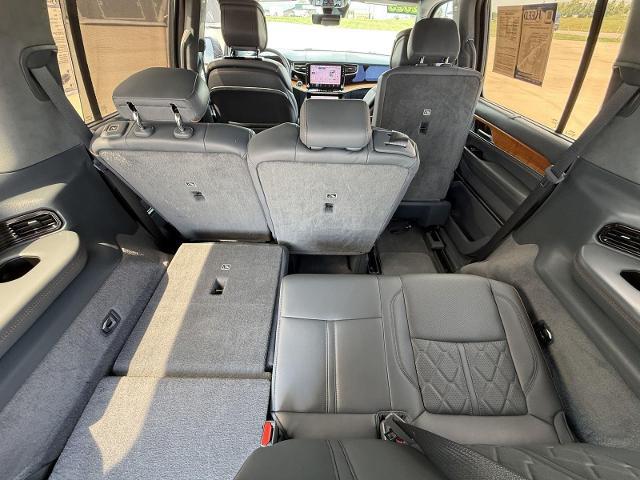 2023 Jeep Grand Wagoneer Series III 4x4