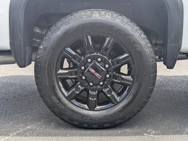 2024 GMC Sierra 2500HD 4WD Crew Cab Standard Bed AT4