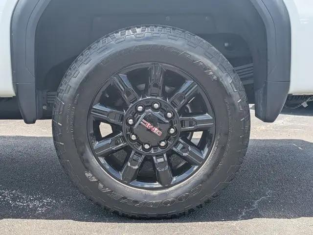 2024 GMC Sierra 2500HD 4WD Crew Cab Standard Bed AT4