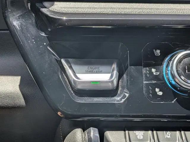 2024 GMC Sierra 2500HD 4WD Crew Cab Standard Bed AT4