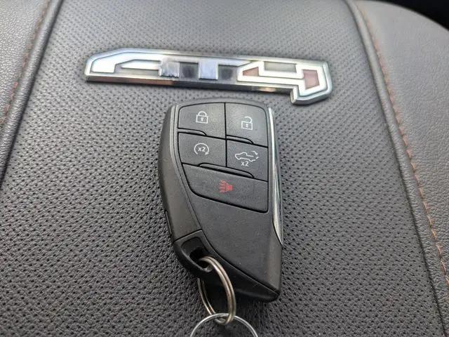 2024 GMC Sierra 2500HD 4WD Crew Cab Standard Bed AT4