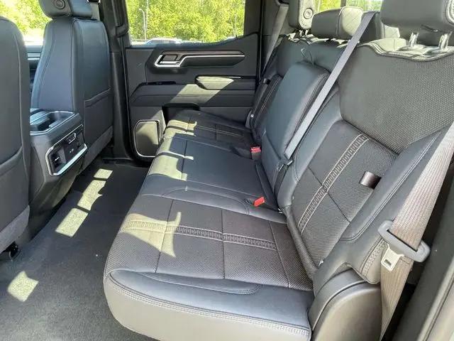 2026 Chevrolet Silverado 1500 4WD Crew Cab Short Bed High Country