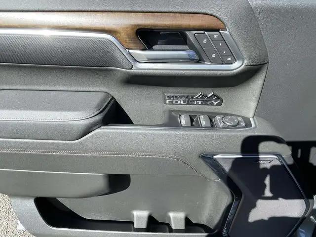 2026 Chevrolet Silverado 1500 4WD Crew Cab Short Bed High Country